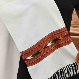 Himachali Handwoven Kullu Pure Wool Muffler – White, Timeless Elegance